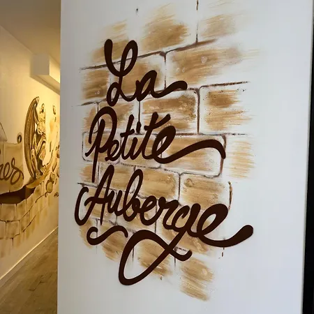 3- La Petite