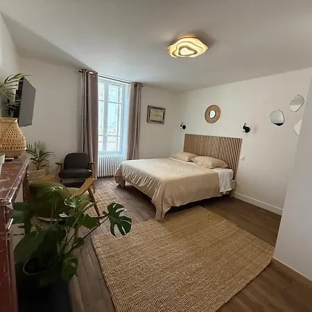 3- La Petite