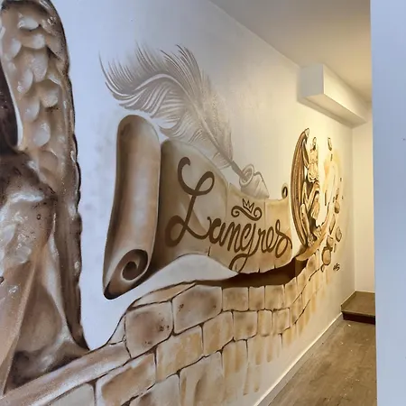 Apartment 3- La Petite *